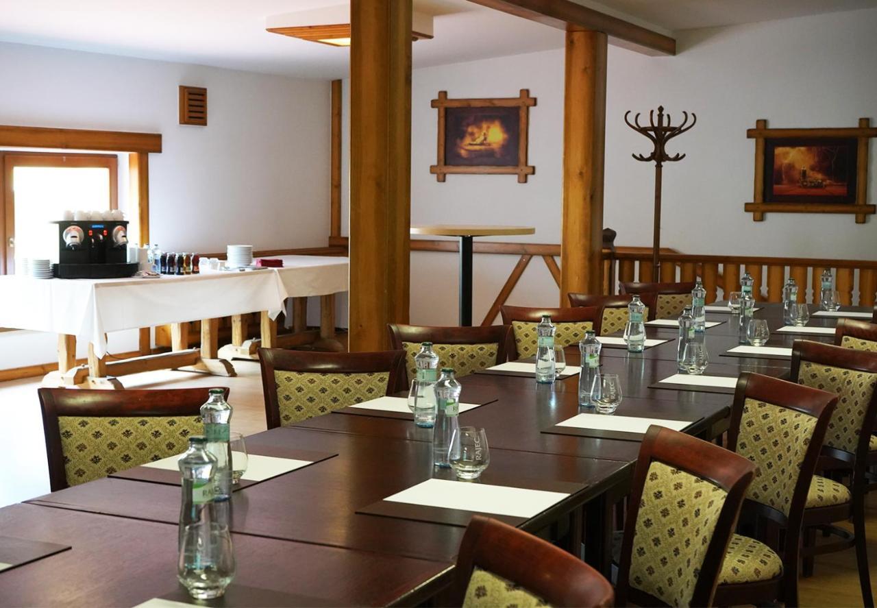 Hotel Baltaci Stary Zamek Napajedla Εξωτερικό φωτογραφία